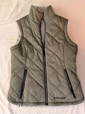 Free Country Quilted Sherpa Vest in Olive